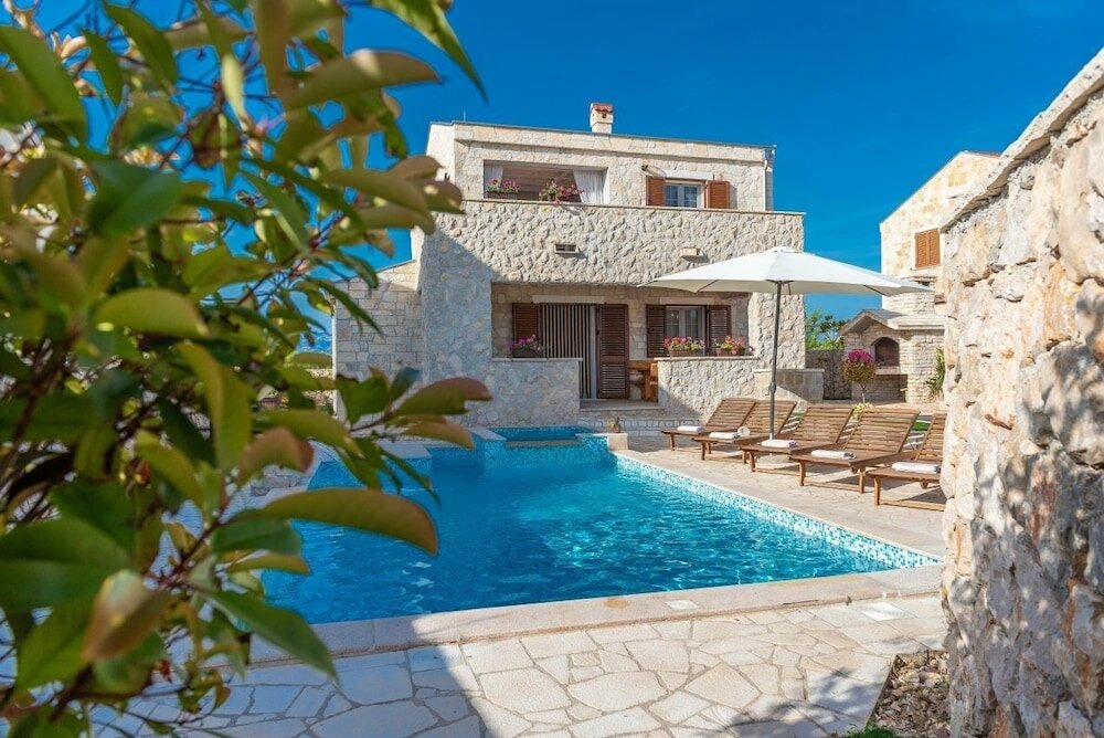 Фото Villa St. vid 3