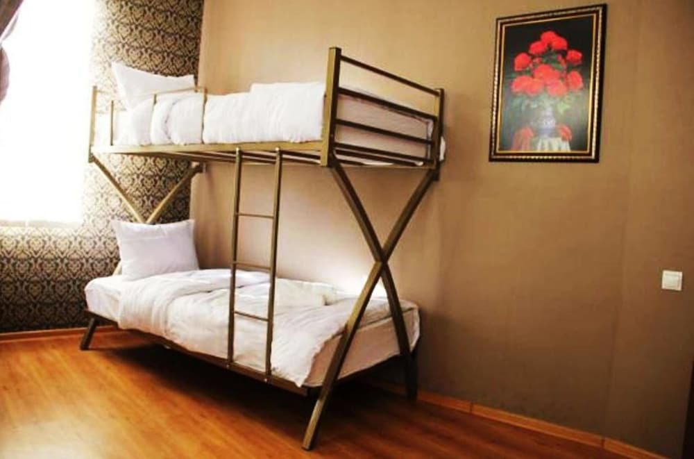 Фото Mr Alex Hostel