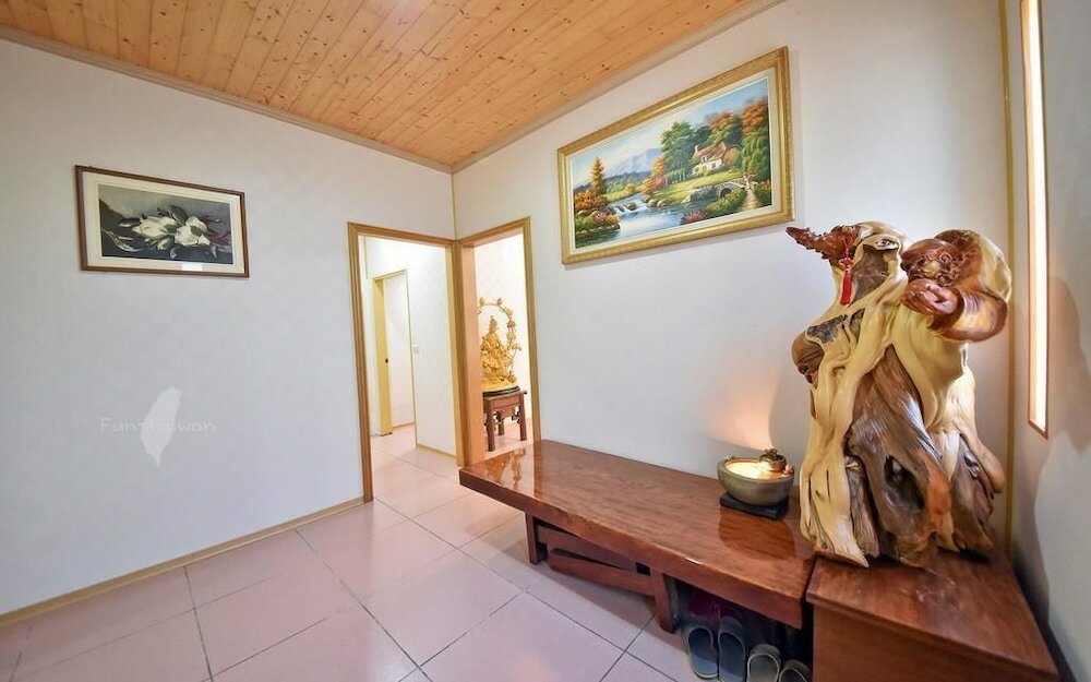 Фото Hillside Plot Inn