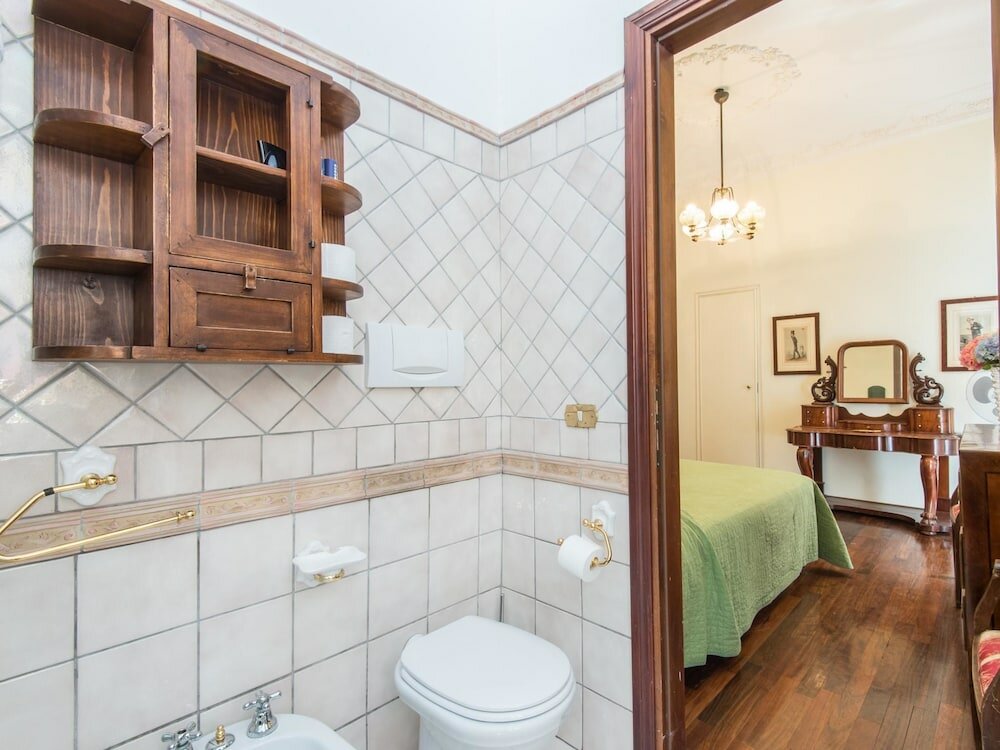 Фото Rsh Spanish Steps Luxury Apartment