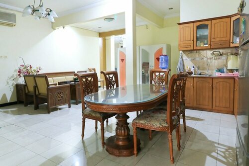 Гостиница Guest House Samarinda в Самаринде