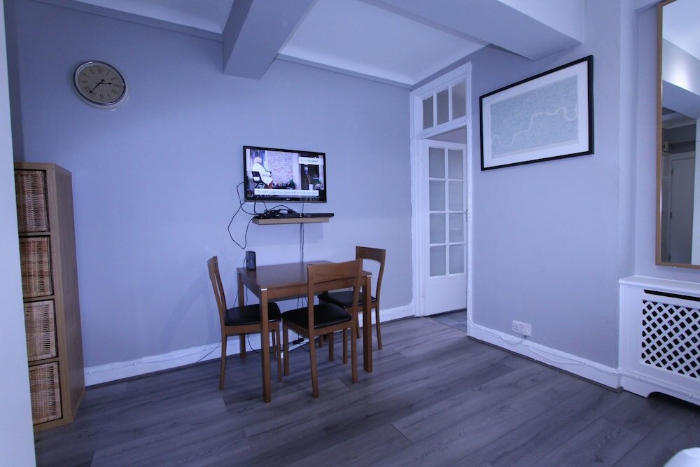 Фото Cosy Central Apartments - Oxford Street