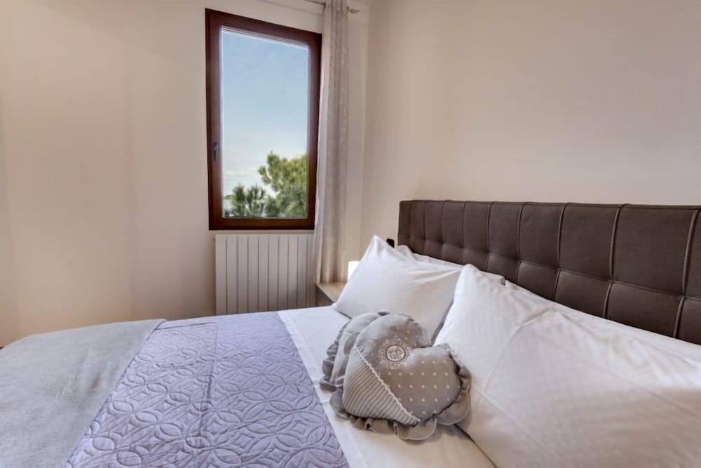 Фото Venice Blue Lagoon