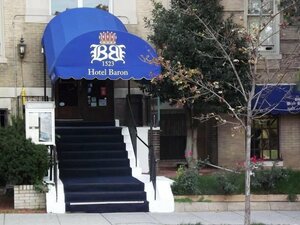 Гостиница The Baron Hotel