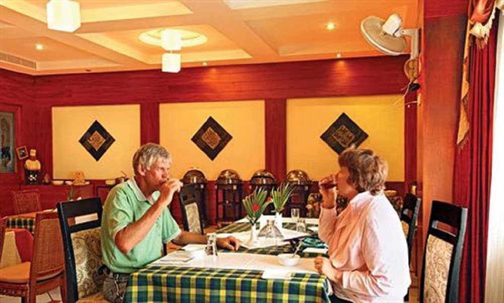 Фото Emarald Hotels