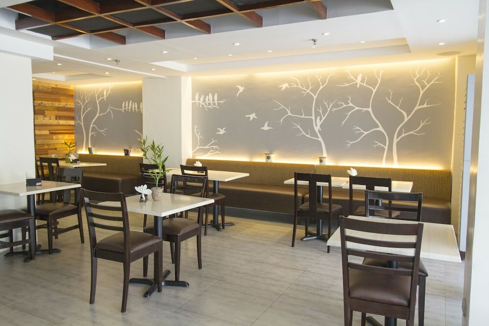 Фото Fersal Hotel Neptune Makati