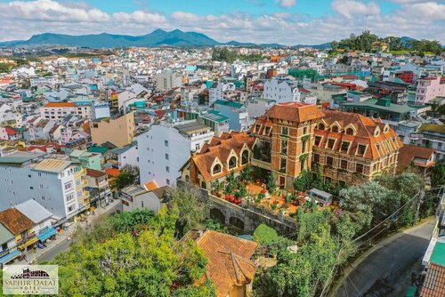 Гостиница Saphir Dalat Hotel в Далате