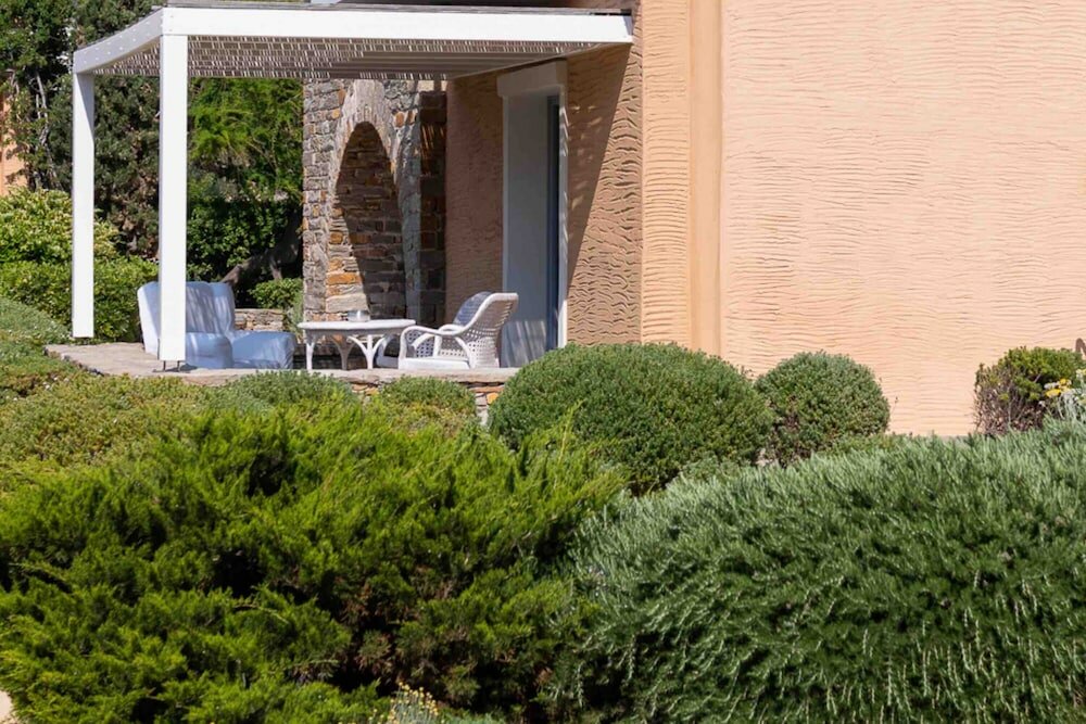 Фото Porto Kea Suites