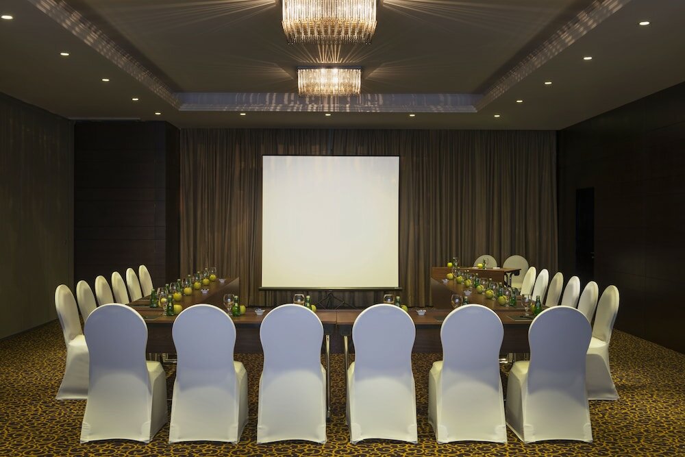 Фото Corp Amman Hotel