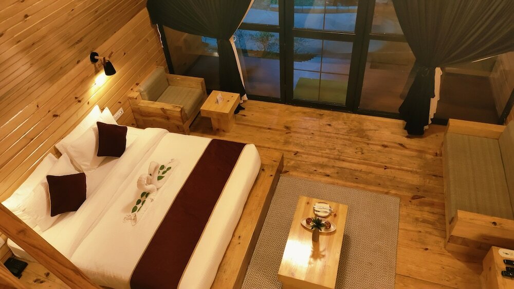 Фото WelcomHeritage Tarangi Ramganga Resort, Corbett