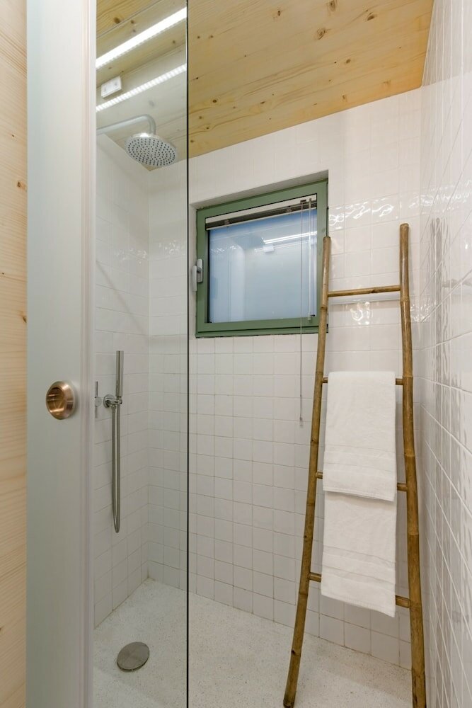 Фото Mac003 · Macario Wood Apartment Netflix