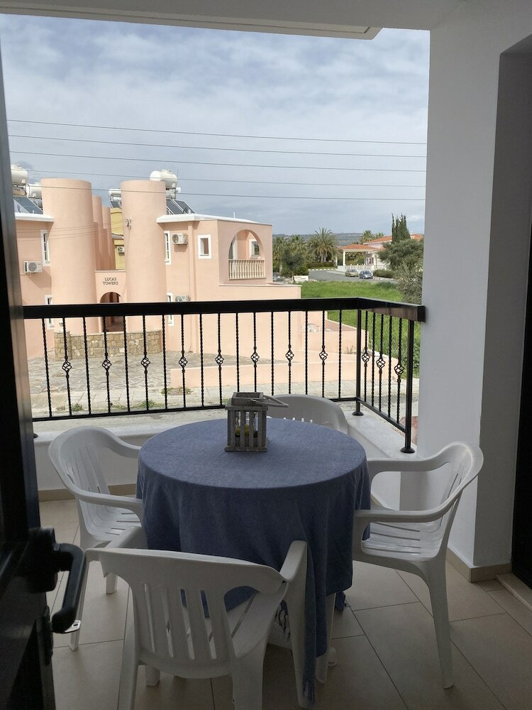 Фото Seashell Apartments