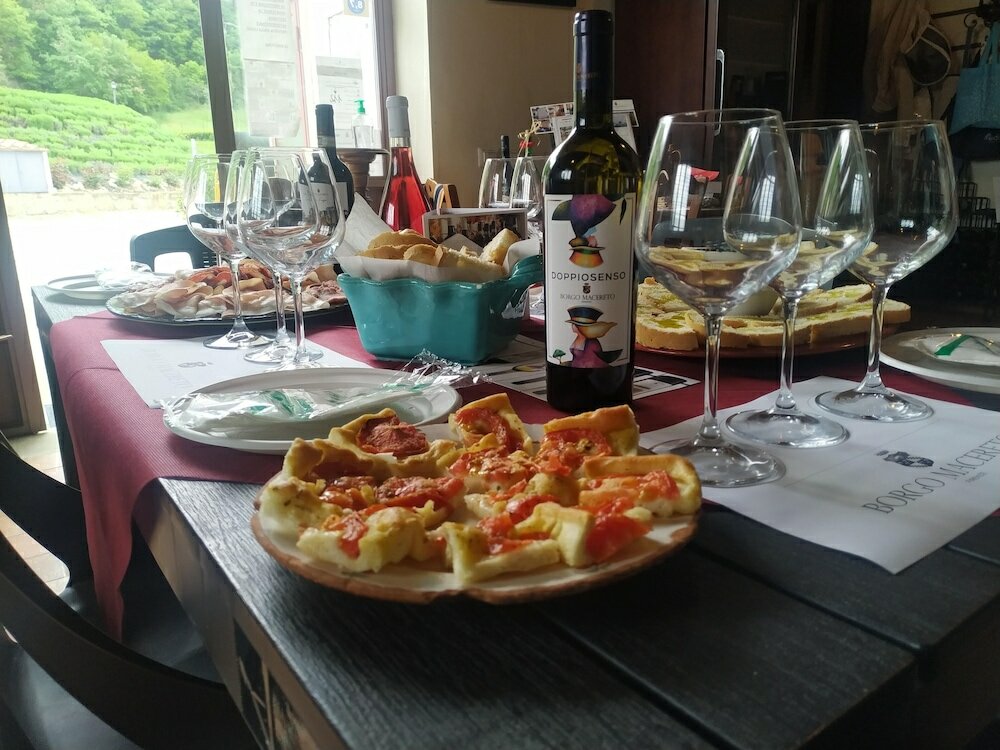 Фото Agriturismo Borgo Macereto