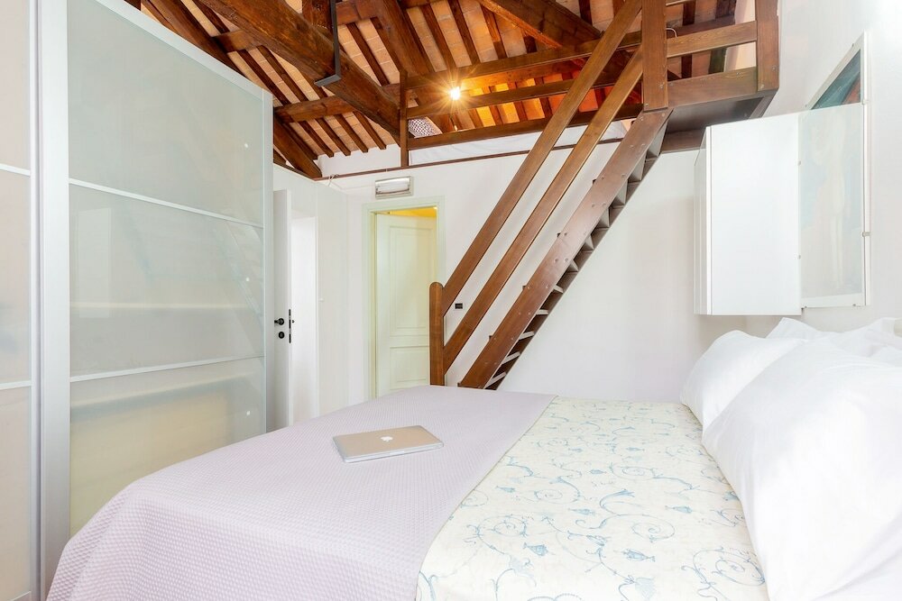 Фото Duplex Apartment in centro storico