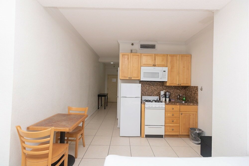 Фото 519 City View Hollywood Beach