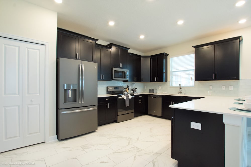 Фото 6 Bedroom Fiji Model at Champions Gate