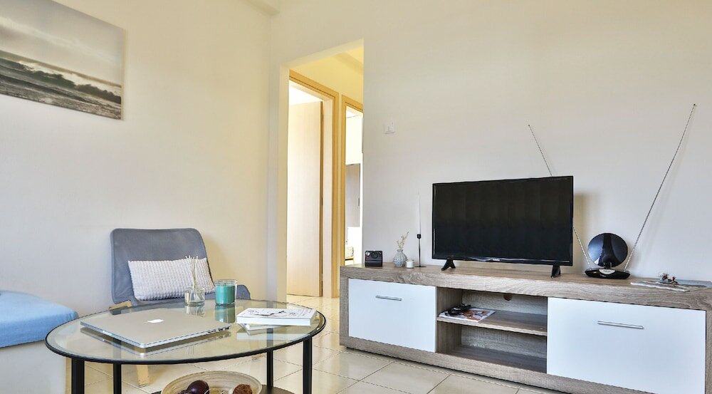 Фото Nautilus Apartments Airport by Airstay