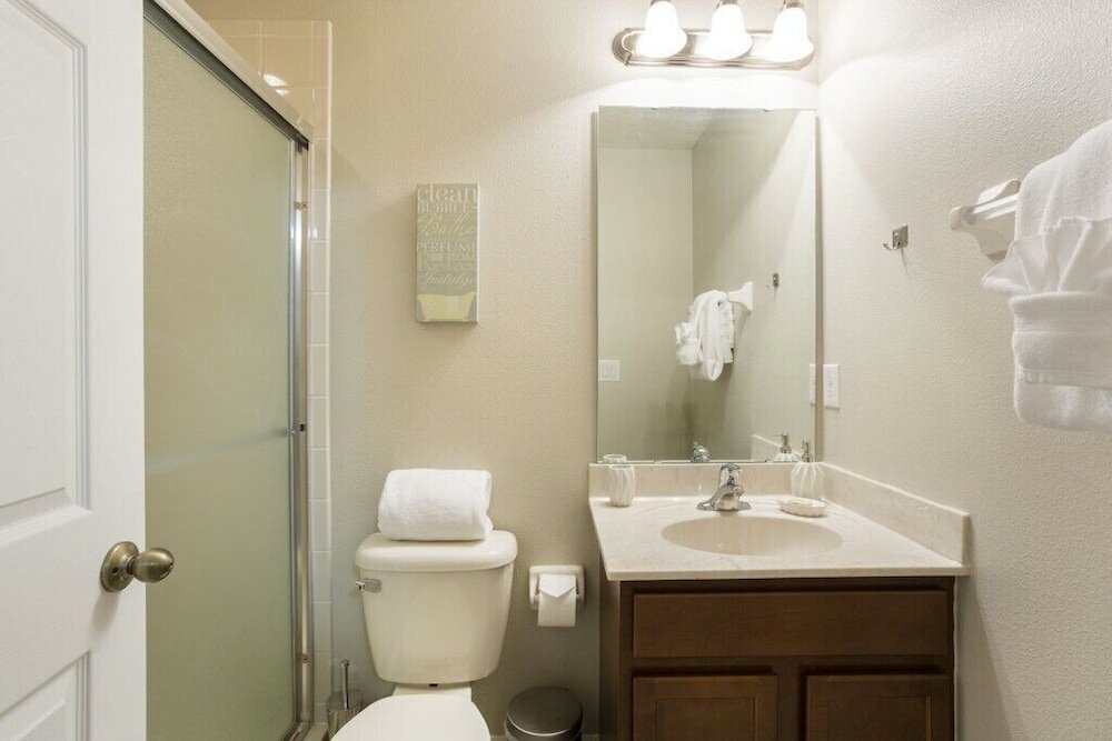 Фото Amazing 6 Bedroom House