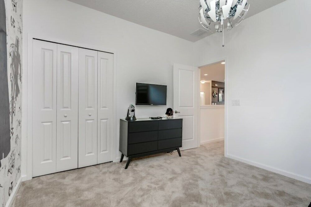 Фото 518mb New and Modern 8 Bedroom 5 Bathroom Villa