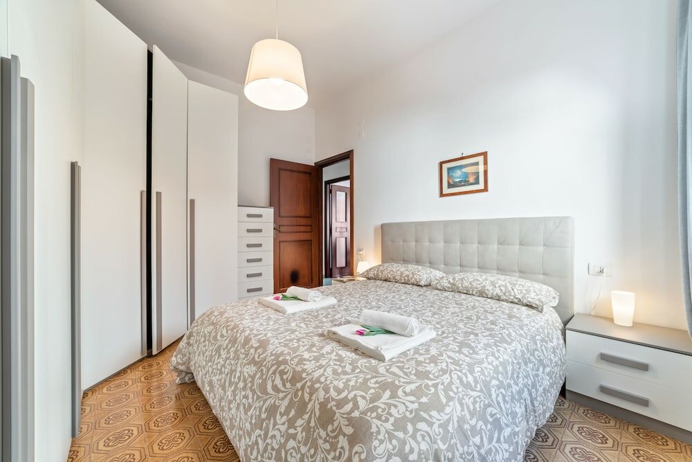 Фото Vietri sul Mare Roomy Flat with Parking