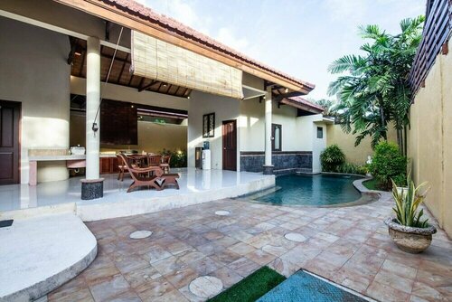 Kim Villa