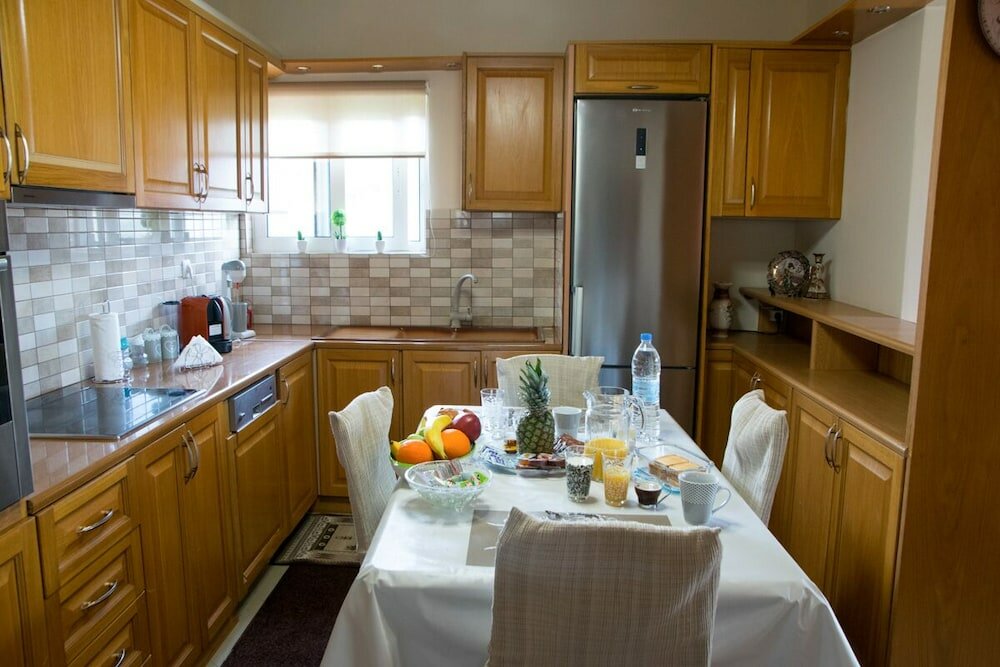 Фото Sunset Apartments near Athens Airport