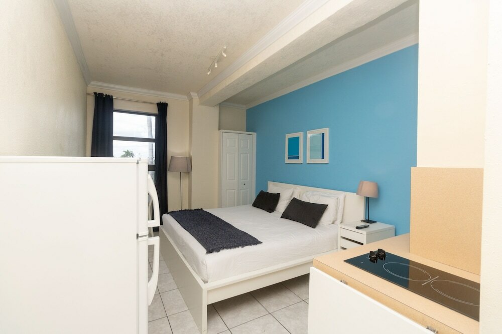 Фото 433 Studio Hollywood Beach Resort