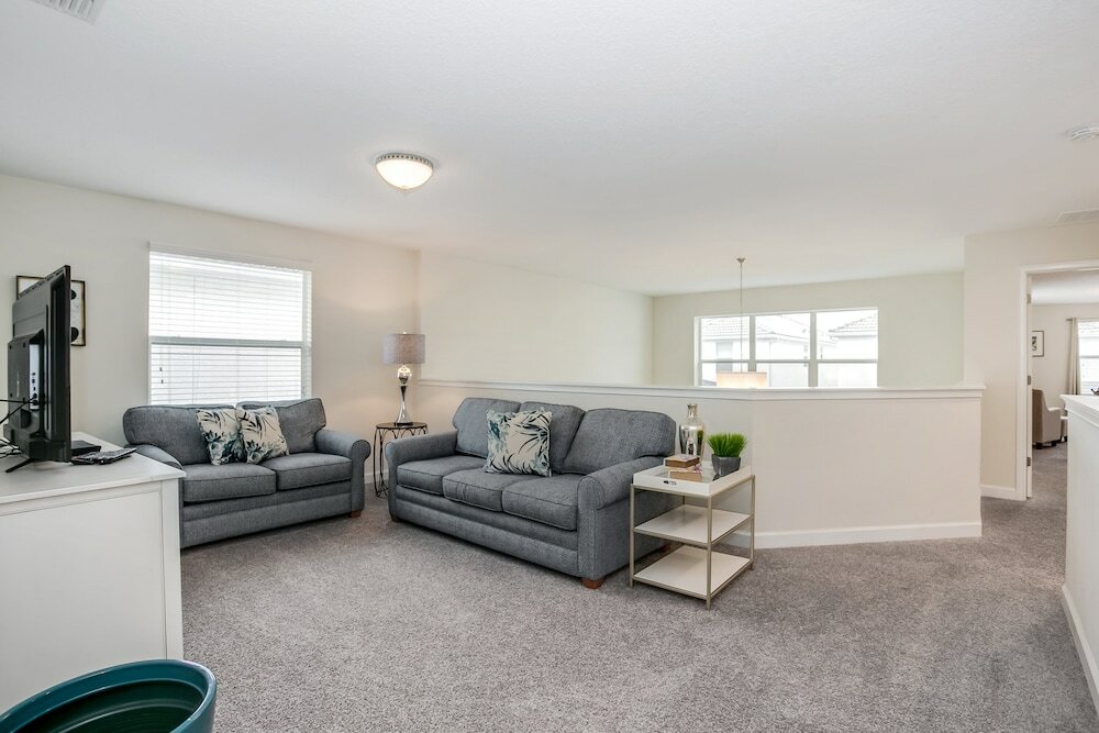 Фото 5 Bed 4 Ba Villa with Game Room, Pool & SPA