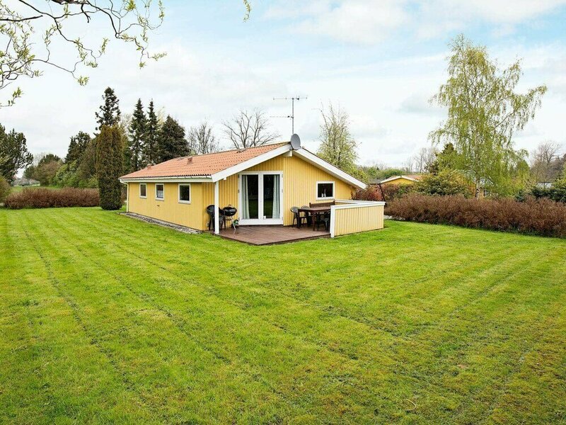 Гостиница 8 Person Holiday Home in Stege