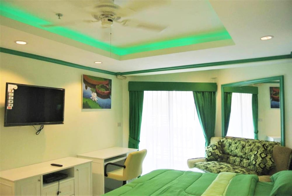 Фото Jomtien Beach Condominium A2 Studio Apartment Pattaya