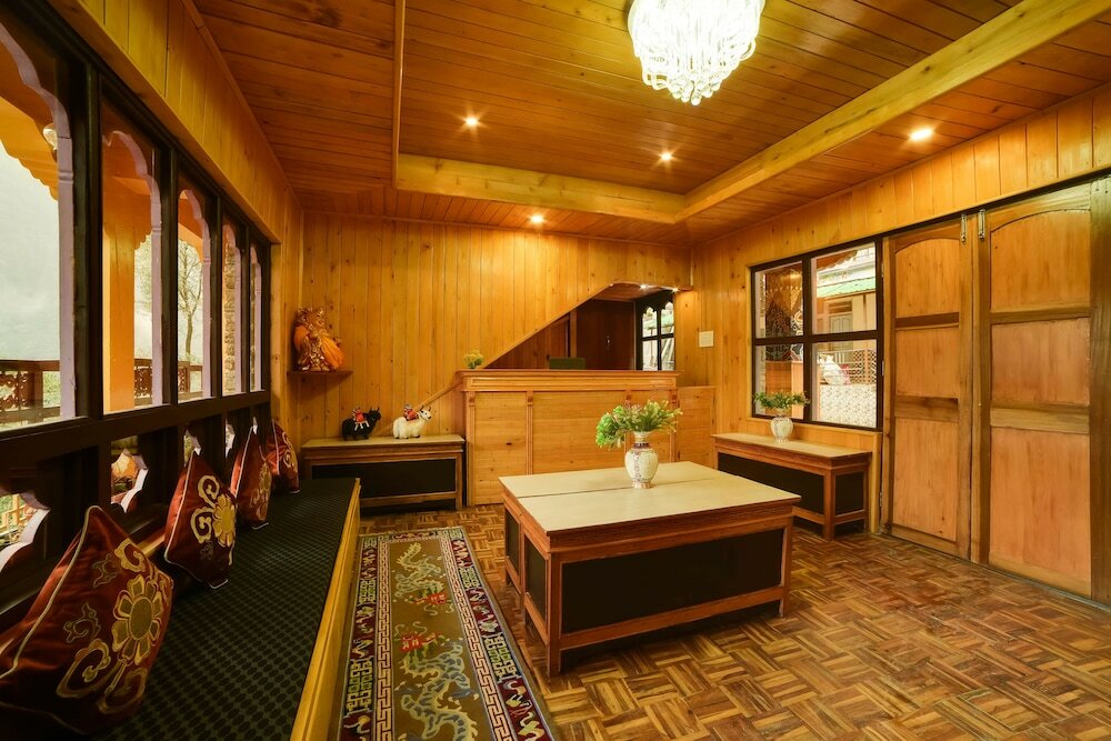 Фото Summit Panghen Metok Hotel