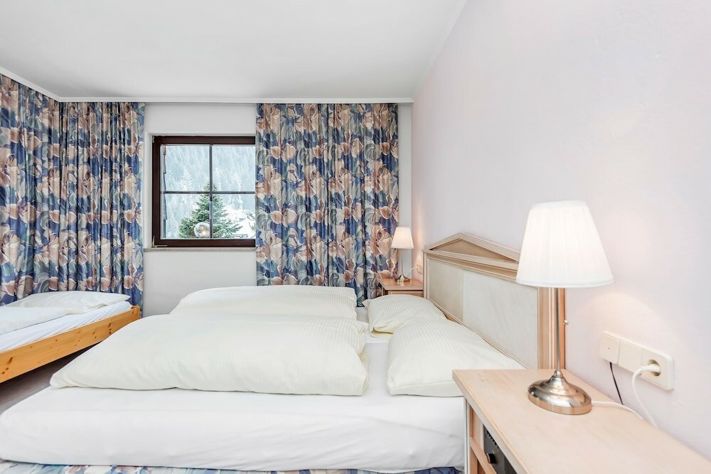 Фото Hotel Sylvia by Skinetworks