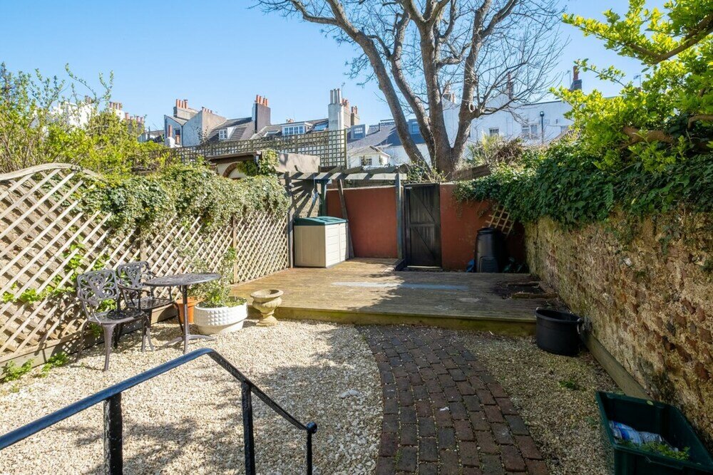 Фото Bright City Centre Flat With Sea 2 Mins Away