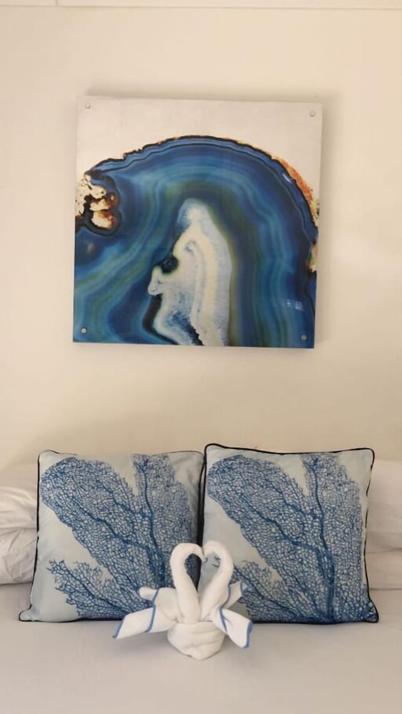 Фото Spectacular Beach Front View