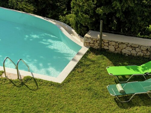 Гостиница Charming, Warm Vacation Home, Private Pool, Privacy and Seaview, West Lefkas