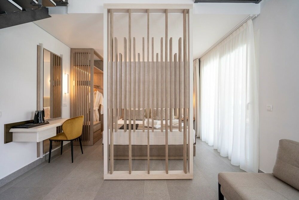 Фото Mirablue Luxury Residences