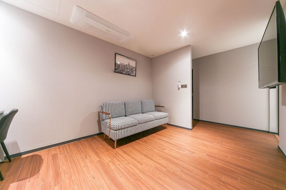 Фото Pohang Brown Dot Hotel