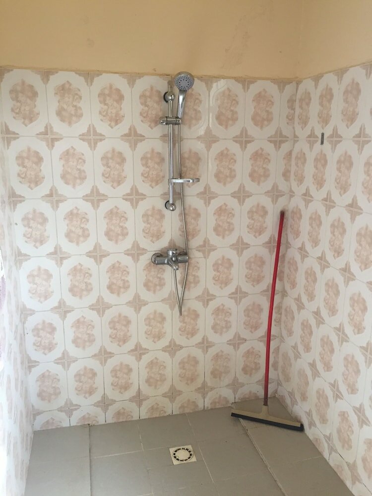 Фото One World Village Guesthouse