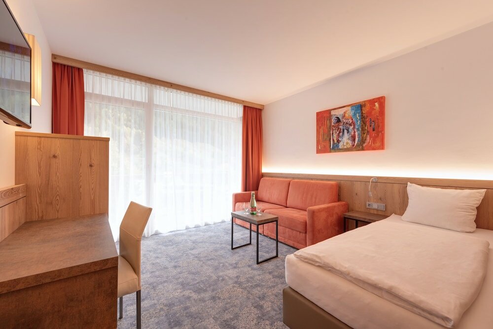 Фото Hotel Alpenland