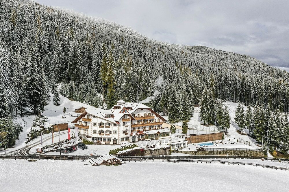 Фото Granpanorama Wellness Hotel Sambergerhof