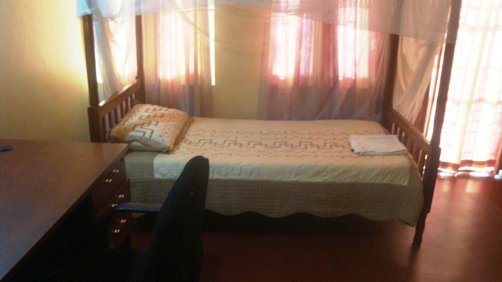 Фото Eastern Route Hotel Kireka