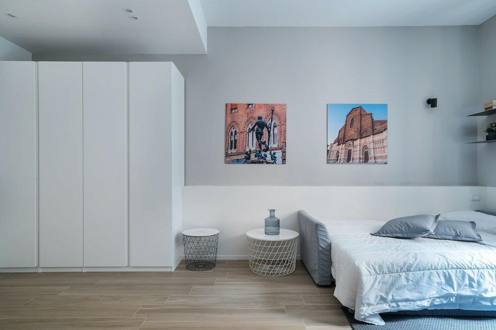 Фото San Petronio Central Studio