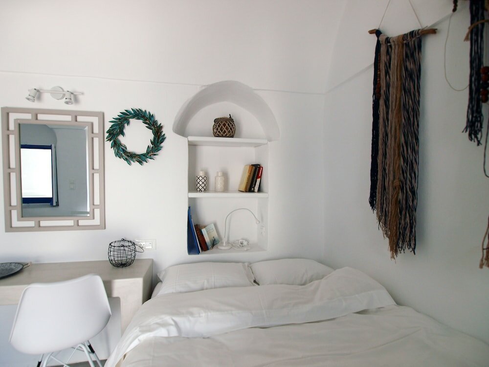 Фото Santorini Caves