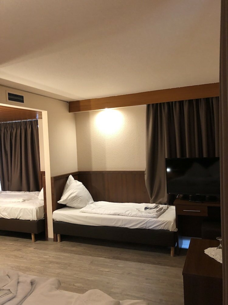 Фото Hotel & Restaurant Poseidon