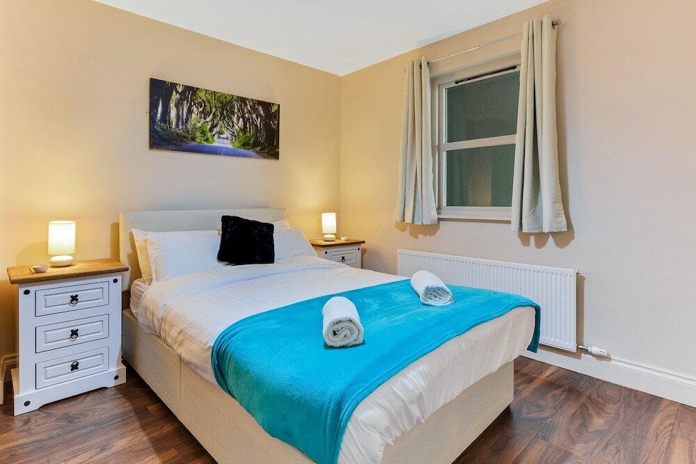 Фото The Ship's Key Aparthotel