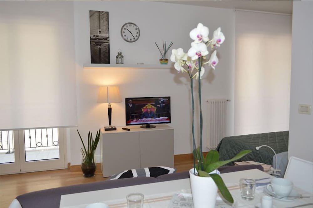 Фото Le Residenze di VIA Lo Re