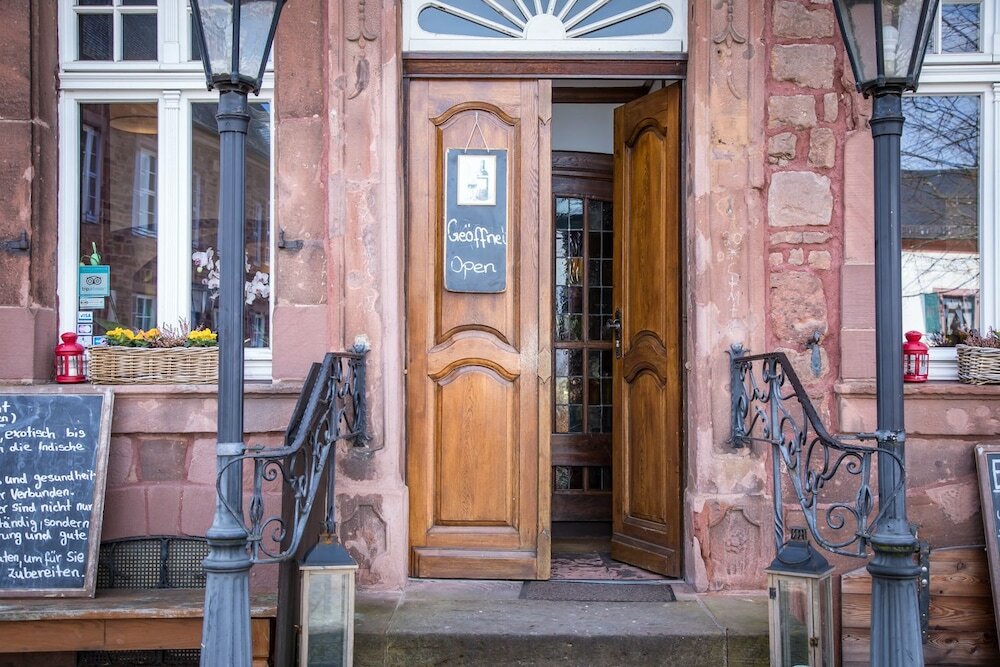 Фото Hotel & Restaurant Ratskeller Nideggen