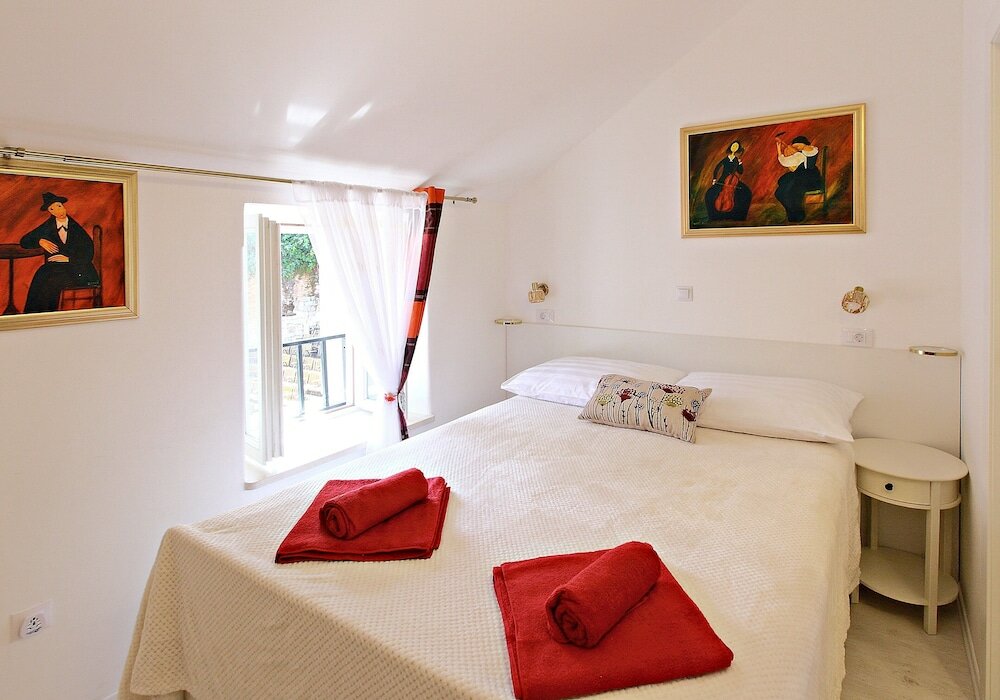 Фото Melek Accommodations