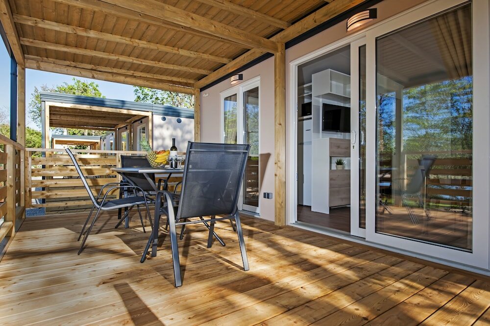 Фото Mediteran kamp Mobile Homes in Camping Puntica