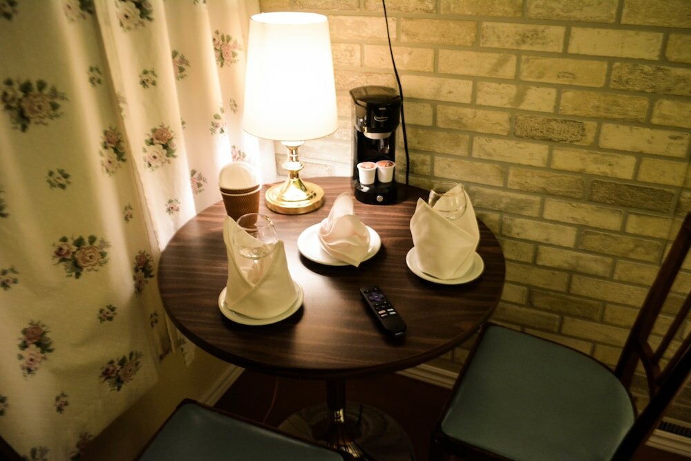 Фото The Shawville Hotel